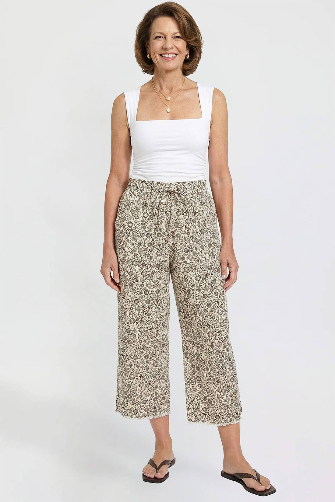 Linen Capri Pant with Frayed Pocket and Hem